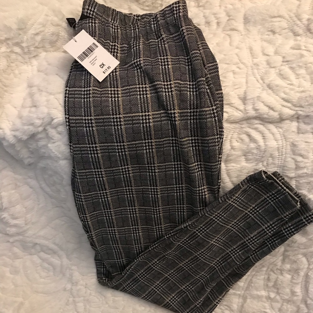 NWT Plaid Legging Pants